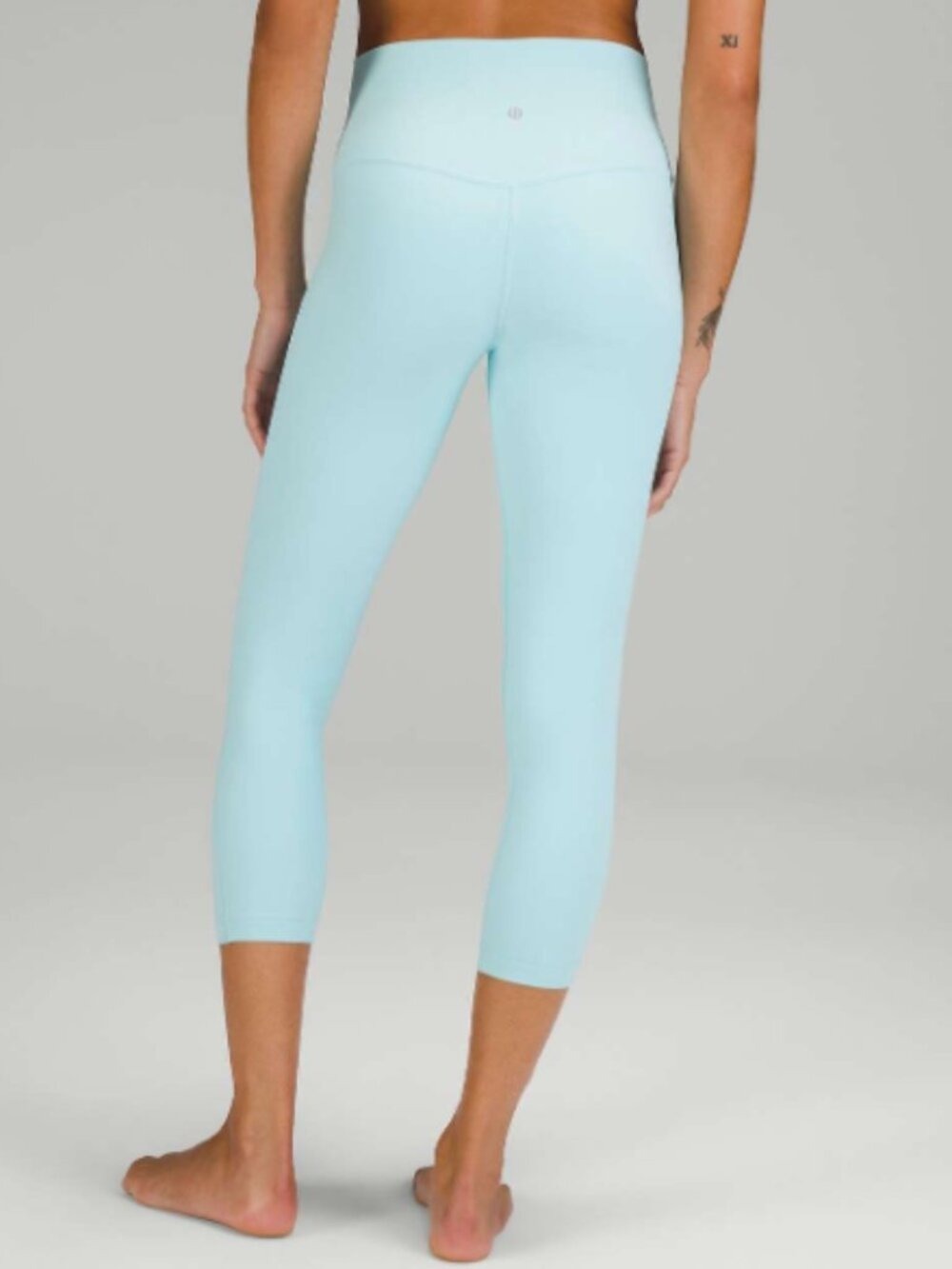 NEW Lululemon Align High-Rise Crop 23" Size 10 Icing Blue Double Lined Yoga